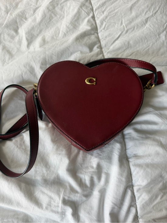 Coach Handbags - COACH HEART PURSE
